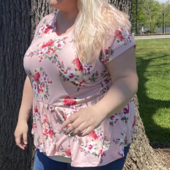 Haptics Pink Floral Short Sleeve Peplum Blouse size 1X - Picture 6 of 11